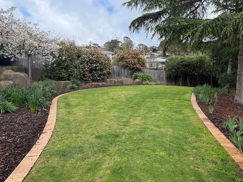DKB Garden Maintenance gardening work in Glengarry