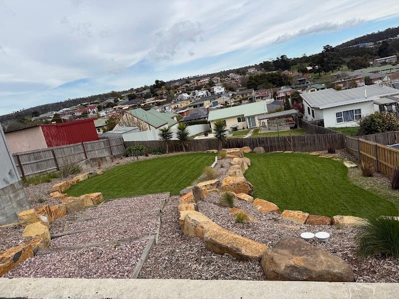 DKB Garden Maintenance gardening work in Glengarry