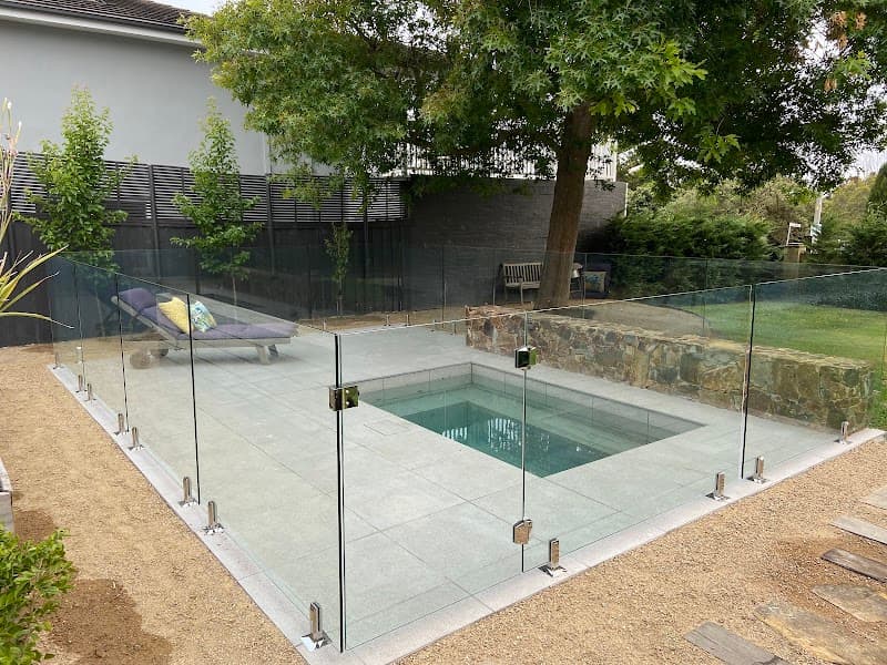 Dolphin Fencing fencing work in Mornington