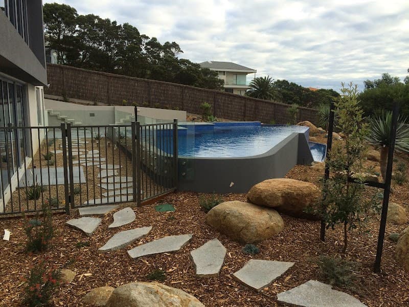 Dolphin Fencing fencing work in Mornington