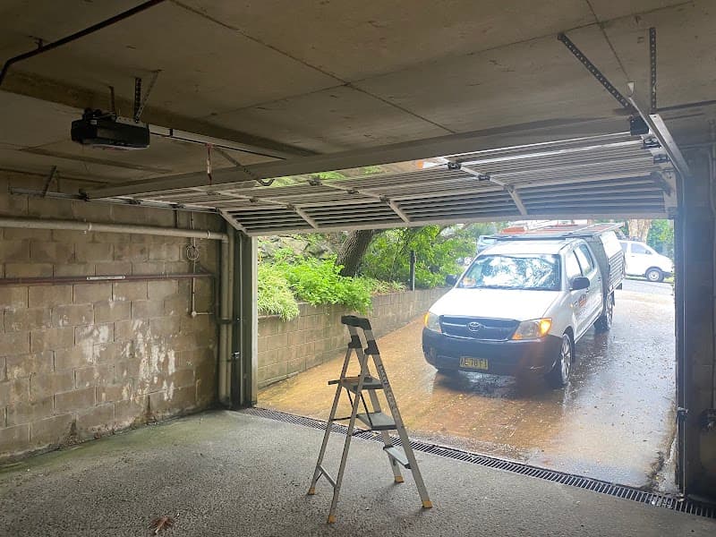 DoorShaw Garage Doors & Gates garage doors work in Brookvale
