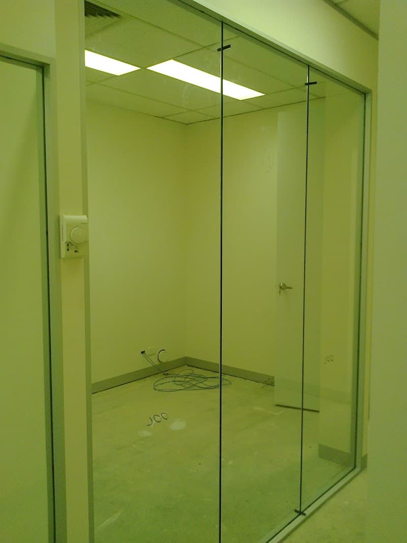 Doveton Glass glass & glazier work in Eumemmerring