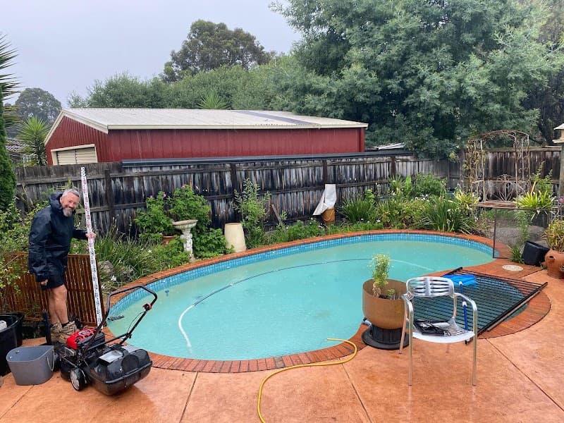 Dr PoolSafe pool maintenance work in Kew