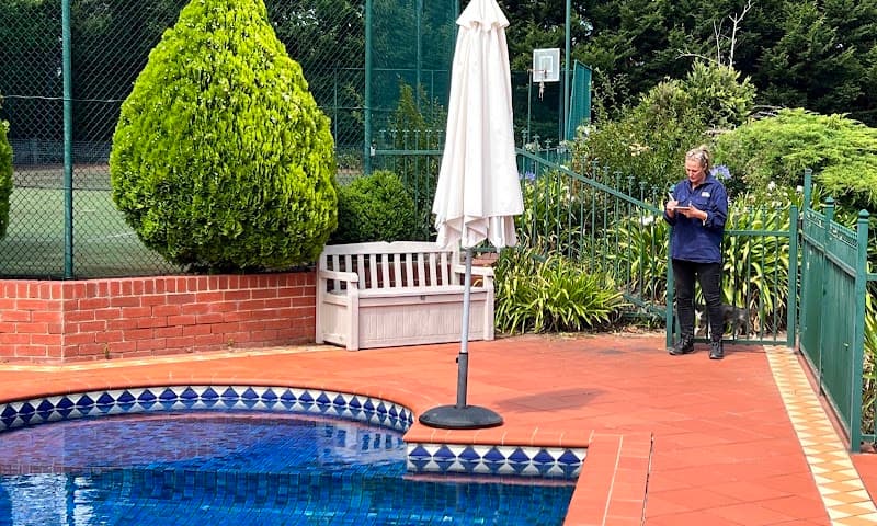 Dr PoolSafe pool maintenance work in Kew