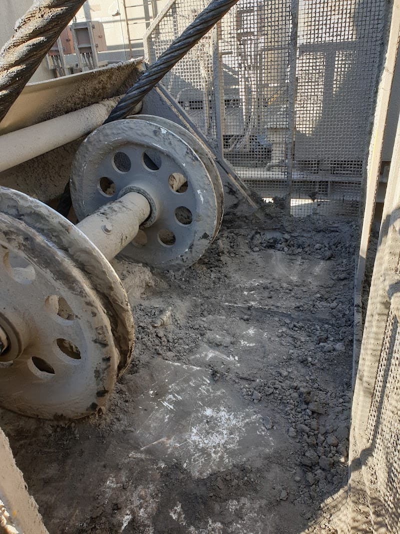 Dragline Cleaning Services Pty Ltd pressure washing work in Mackay Harbour