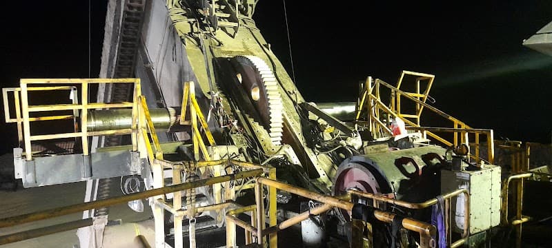 Dragline Cleaning Services Pty Ltd pressure washing work in Mackay Harbour