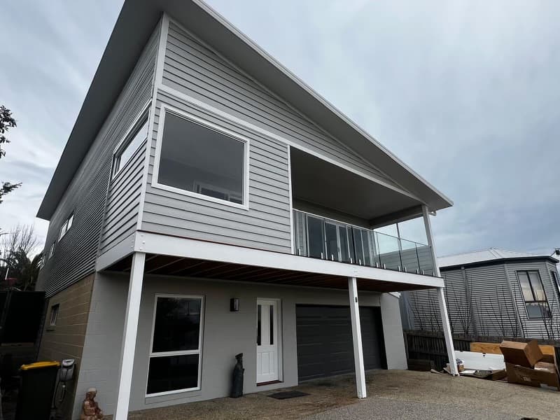 Dream Home Painting And Renovating Pty Ltd painter work in Breakwater