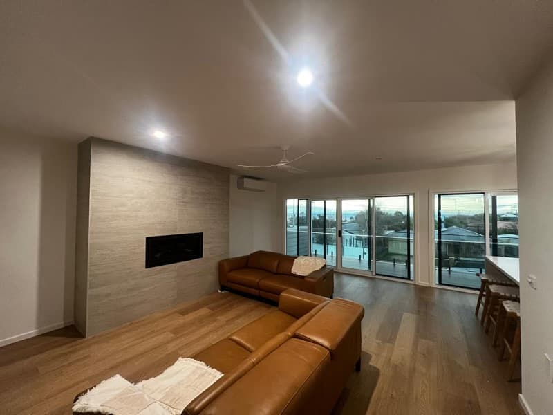 Dream Home Painting And Renovating Pty Ltd painter work in Breakwater