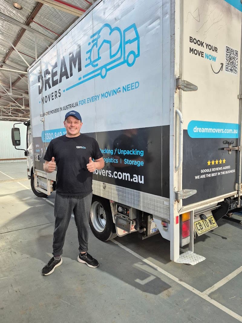 Dream Movers removalist work in Darlinghurst
