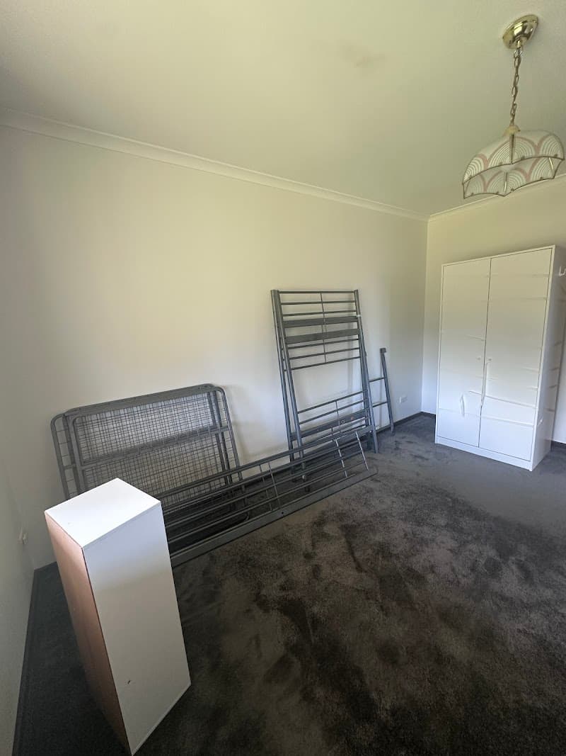 Dromana Removals & Storage removalist work in Rosebud