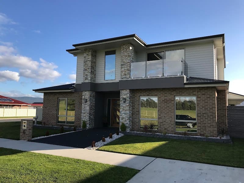 Duff Tinting - Tinting Devonport - Window Tinting Devonport window tinting work in Devonport