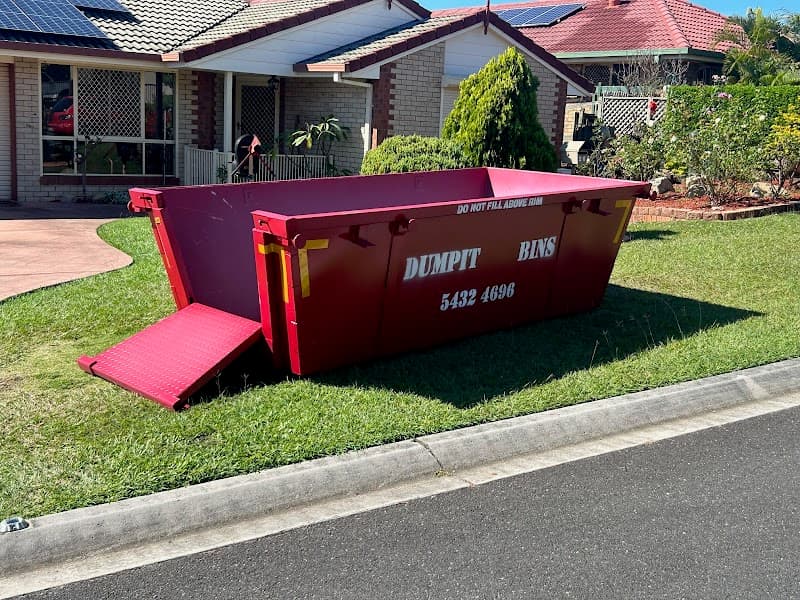 Dumpit Handy Bins rubbish removal work in Caboolture