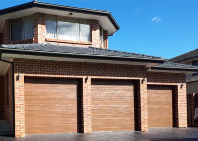 Dynamic Door Service garage doors work in Mayfield West