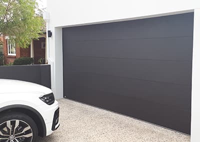 Dynamic Door Service garage doors work in Mayfield West