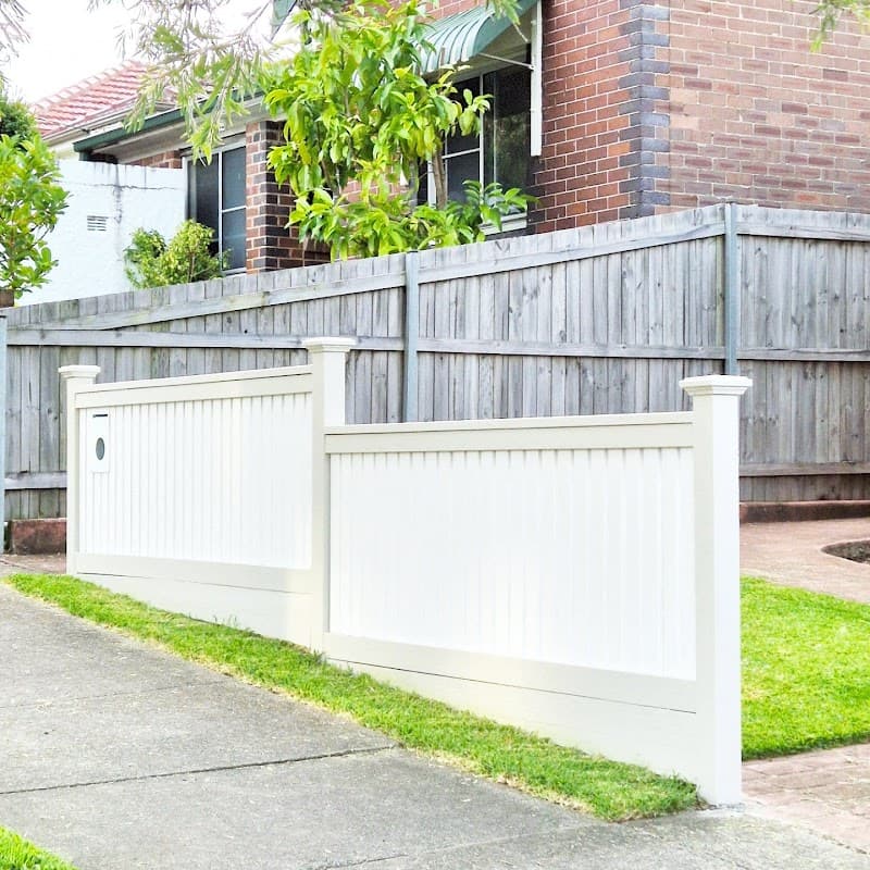 Dynamic Fencing & Gates PTY LTD fencing work in Mortdale