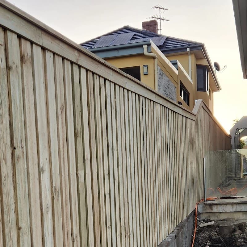 Dynamic Fencing & Gates PTY LTD fencing work in Mortdale