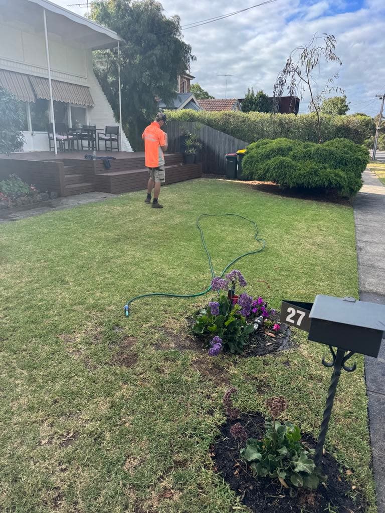 DynaMow Lawn Mowing Services Geelong gardening work in South Geelong
