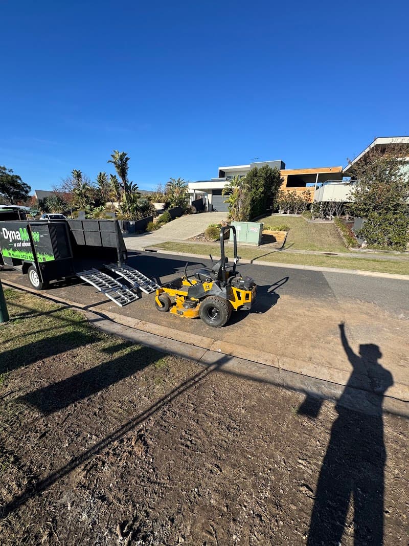 DynaMow Lawn Mowing Services Geelong gardening work in South Geelong