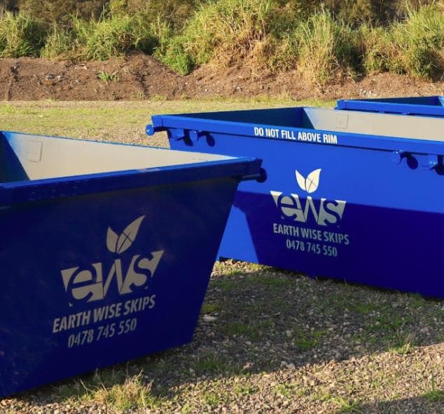 Earth Wise Skips rubbish removal work in Kunda Park