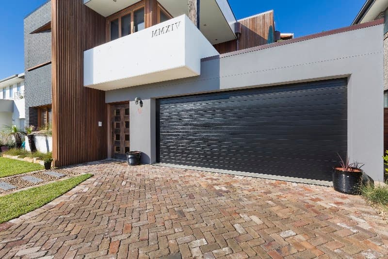 Easylift Garage Doors Townsville garage doors work in Currajong