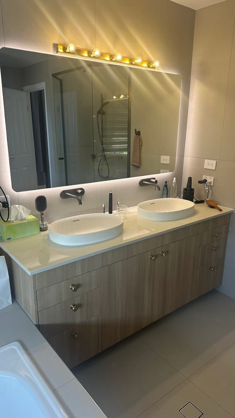 EB Custom Cabinets and Kitchen Renovations kitchen renovation work in Woodridge