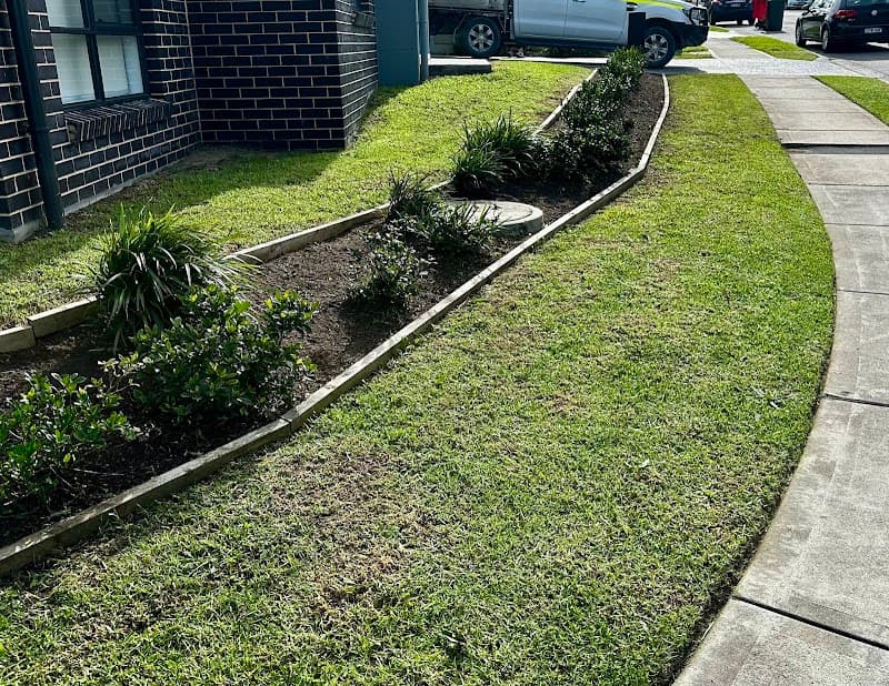 Eden Lawn Maintenance gardening work in Tingira Heights
