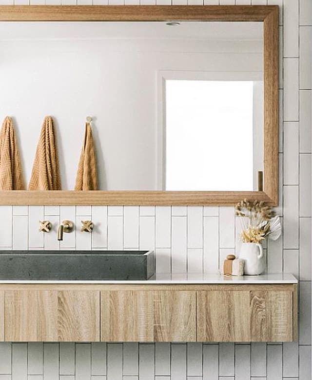 Edge Tile + Stone tiling work in Capalaba