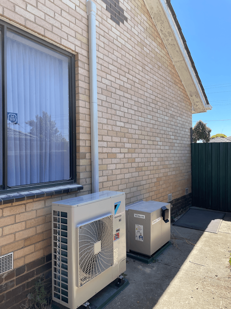 Efficient Pure Plumbing Heating & Cooling air conditioning work in Dandenong South
