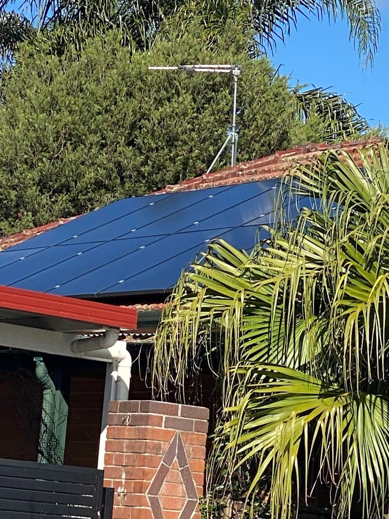 EFS Solar solar panel installation work in Nerang