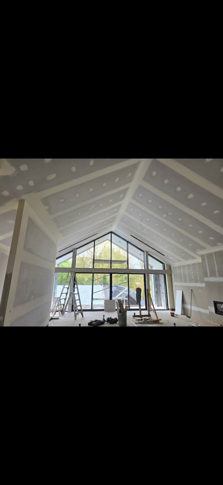 Elevate Plastering Ballarat painter work in Delacombe