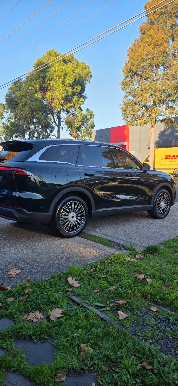 Elite Car Tinting window tinting work in Tullamarine