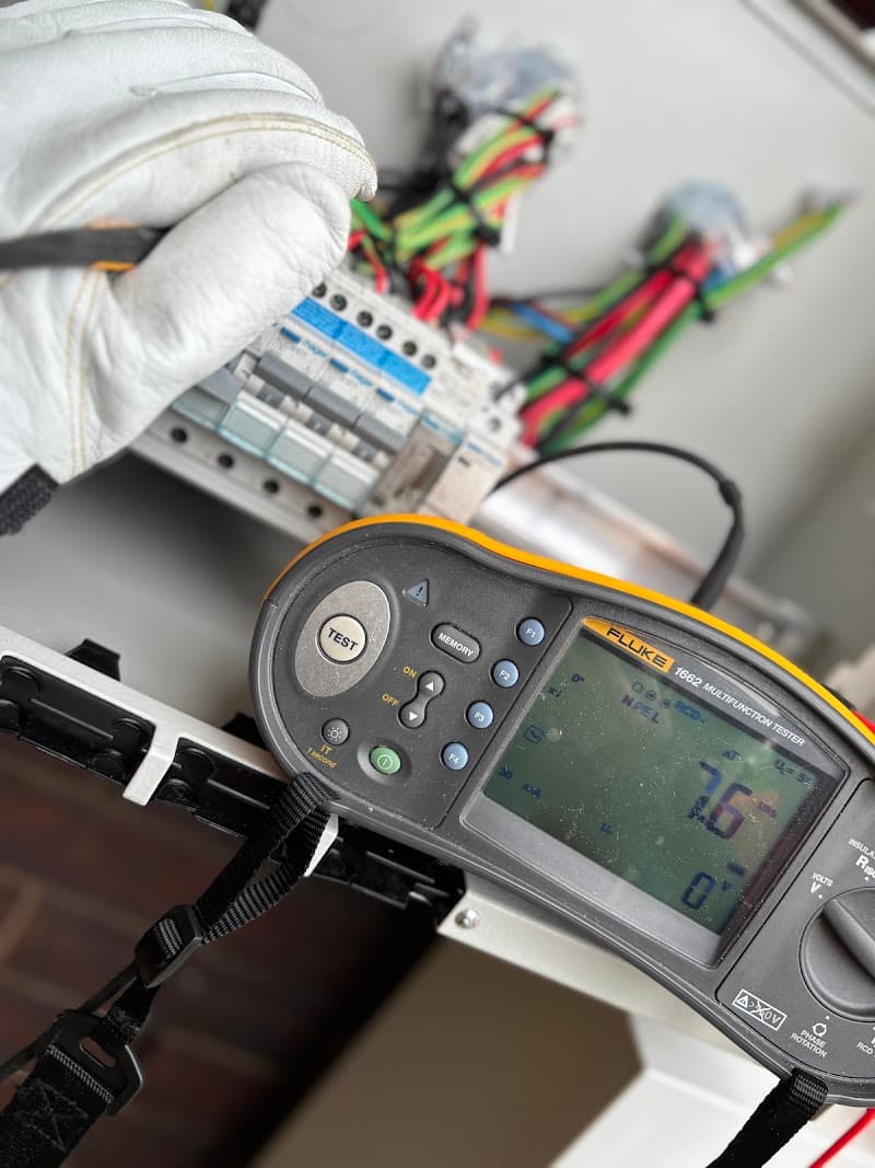 Elite Electrical Maintenance and Airconditioning electrician work in Virginia