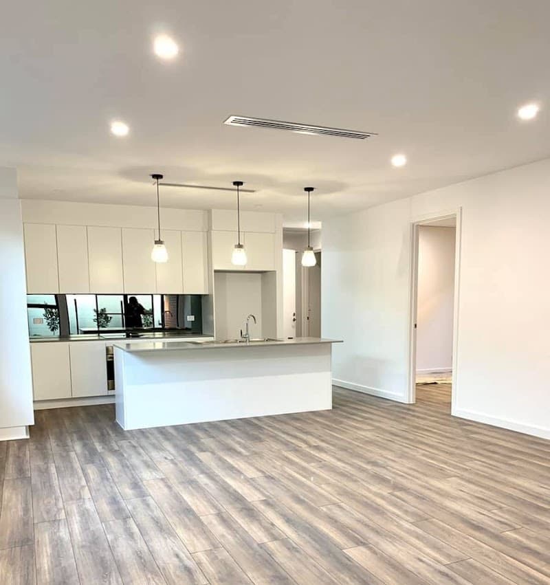Elite Painting SA painter work in Norwood