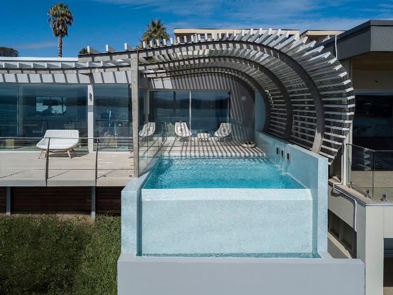 Elite Pools and Landscapes pool builder work in Broadview