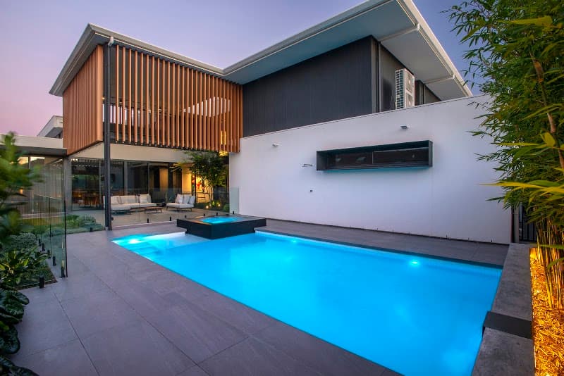Elite Pools and Landscapes pool builder work in Broadview