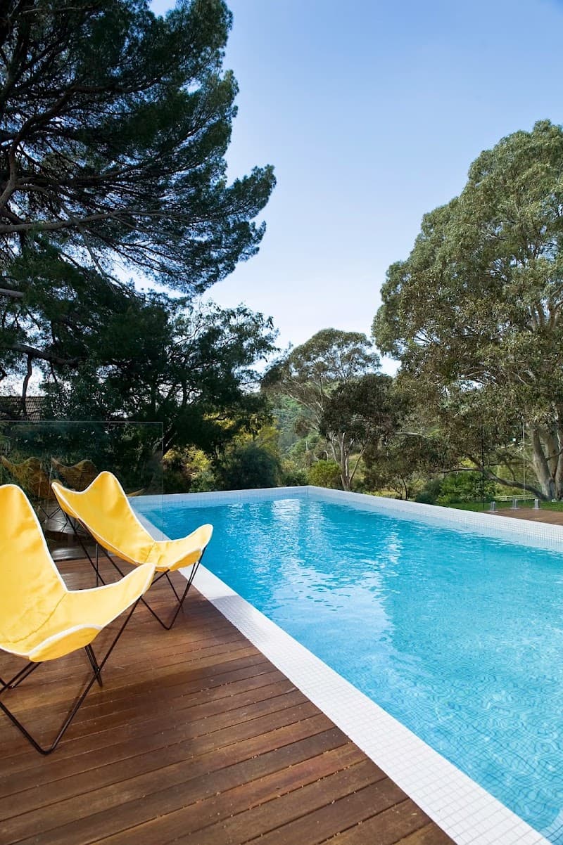 Elite Pools and Landscapes pool builder work in Broadview