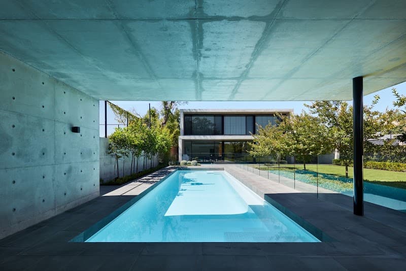Elite Pools and Landscapes pool builder work in Broadview