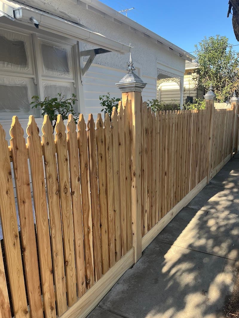 Elizabethan Pickets fencing work in Brunswick