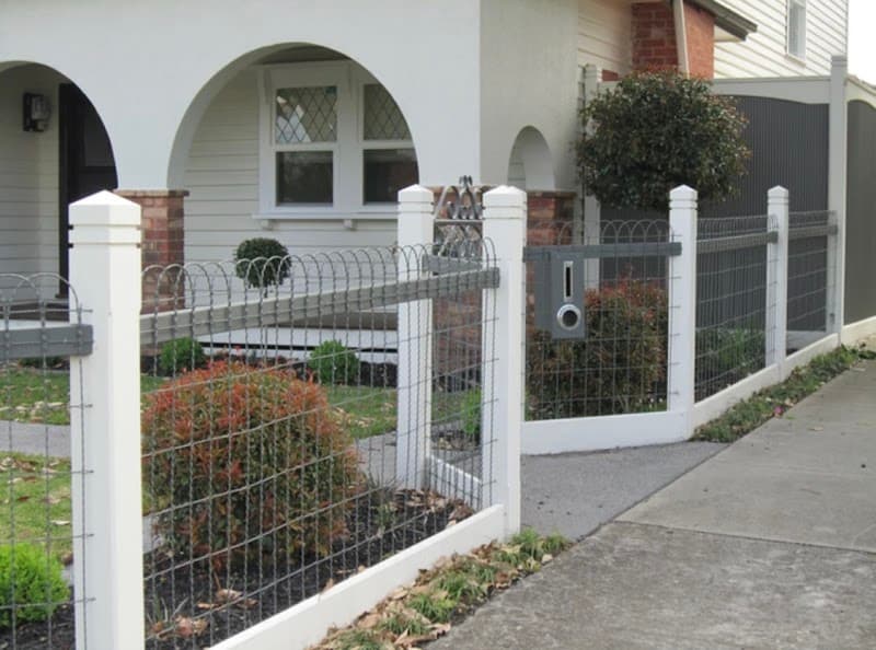 Elizabethan Pickets fencing work in Brunswick