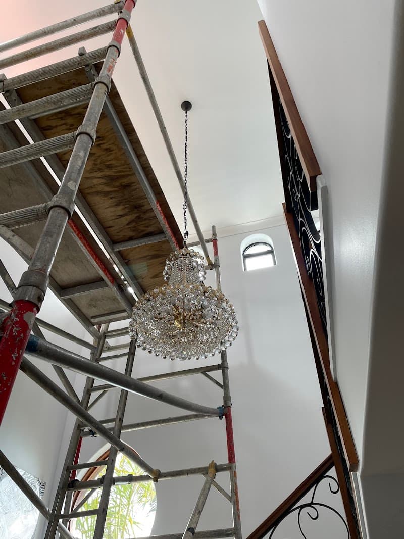 Emos Electrical electrician work in Broadbeach Waters