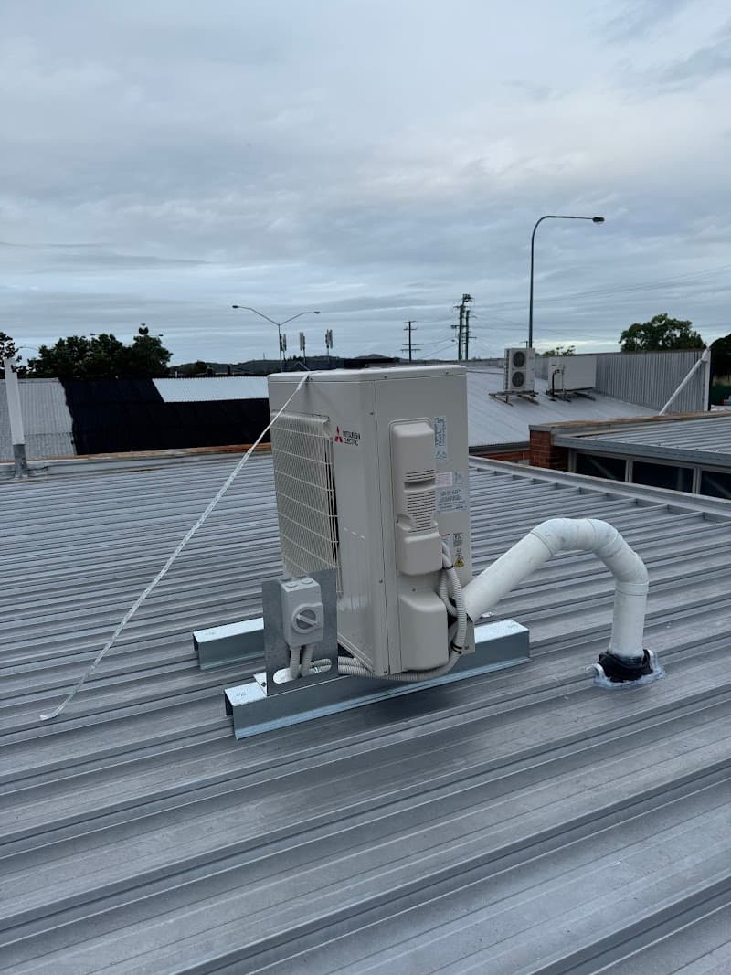 Entire Air Conditioning Solutions air conditioning work in Capalaba