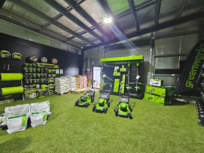 ENVY Lawn Garden Legend gardening work in Garbutt