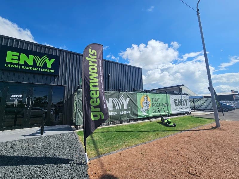 ENVY Lawn Garden Legend gardening work in Garbutt