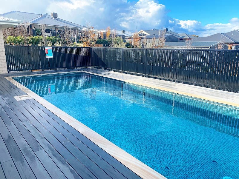 Everlast Pools & Spas Pty Ltd pool builder work in Geelong