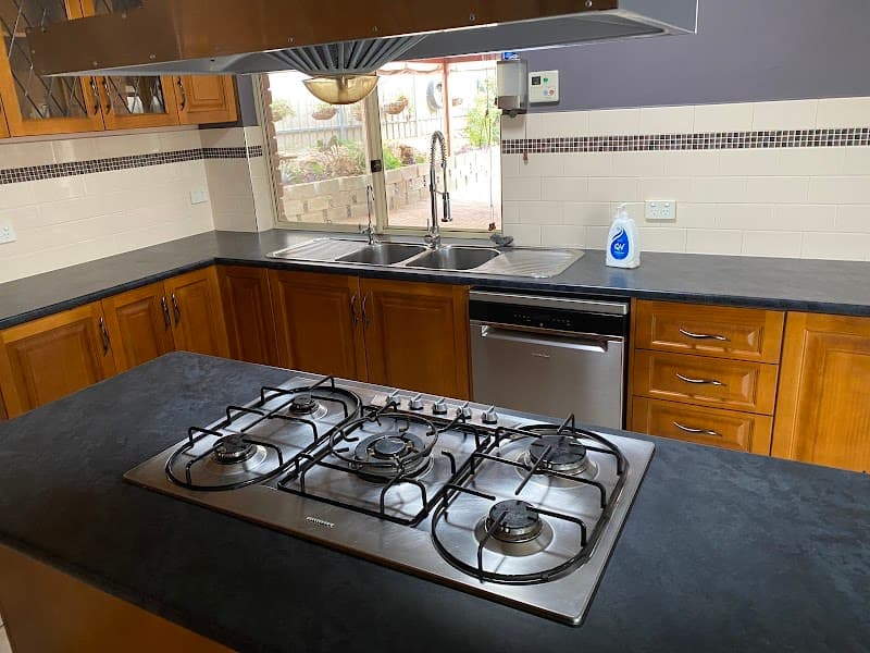 Evershine Property Services cleaning work in Adelaide