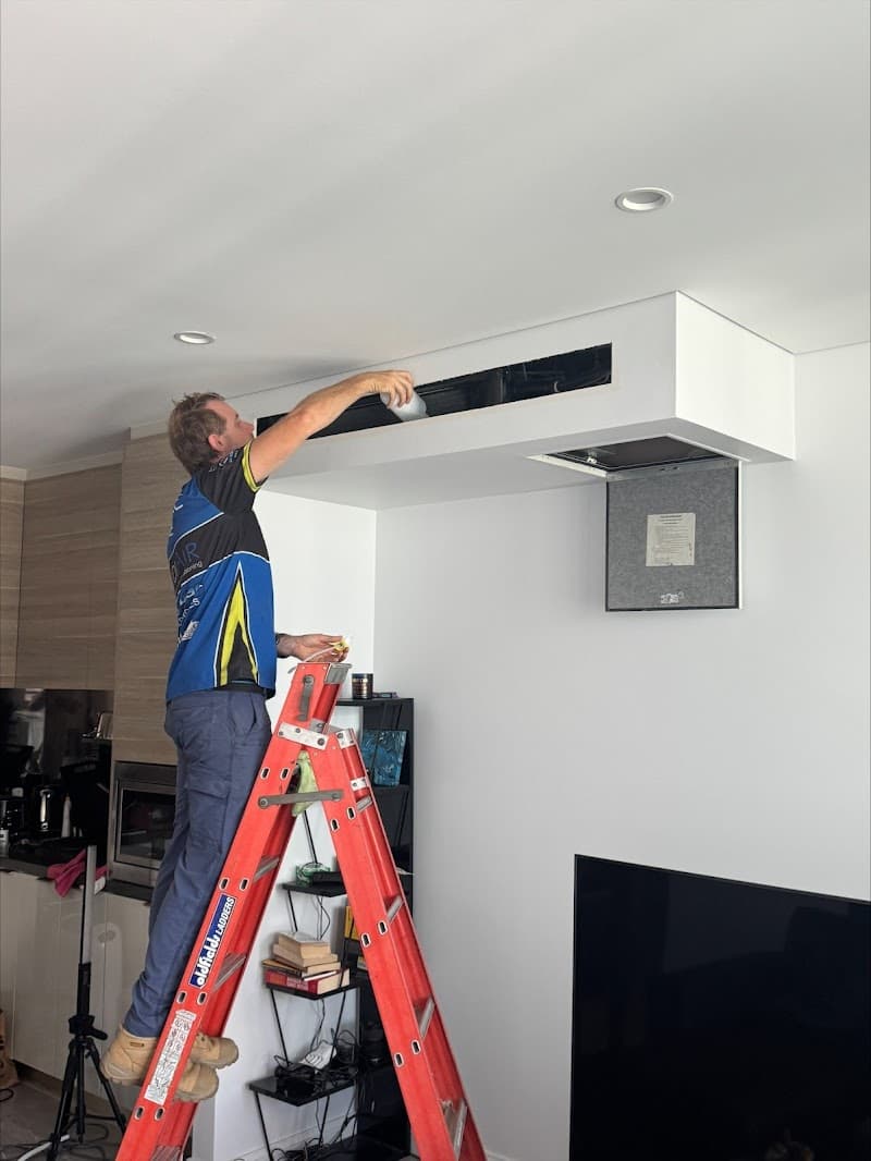 EvidiAir Refrigeration + Air Conditioning air conditioning work in Hollywell
