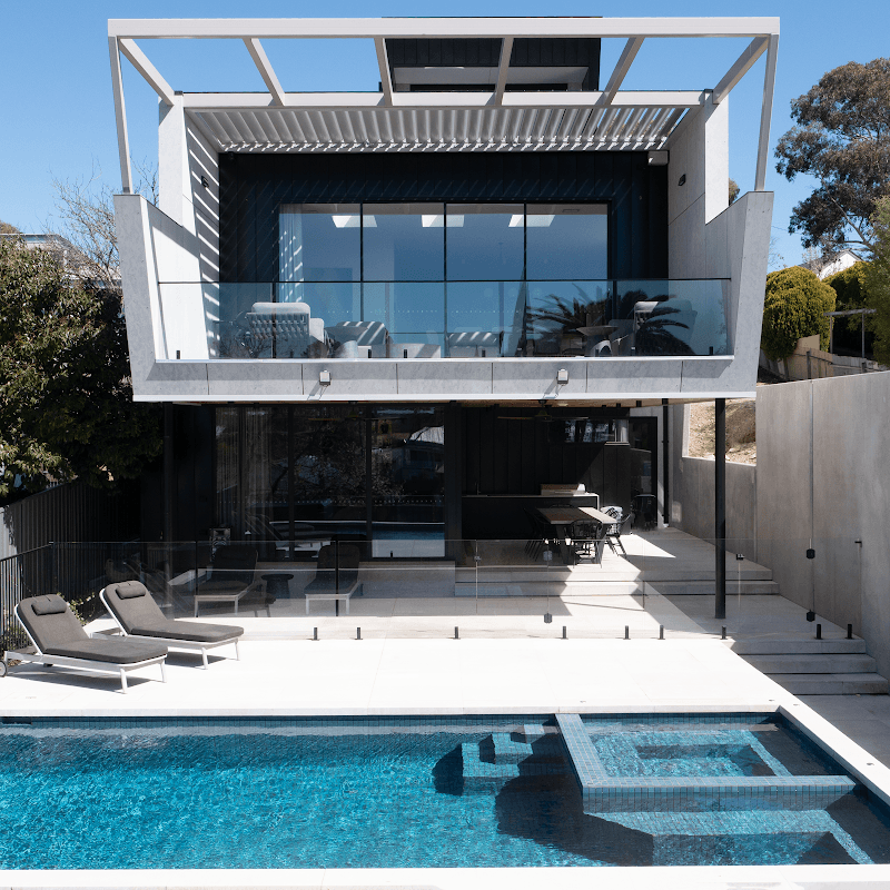 Evolution Pools & Spas pool builder work in East Bendigo