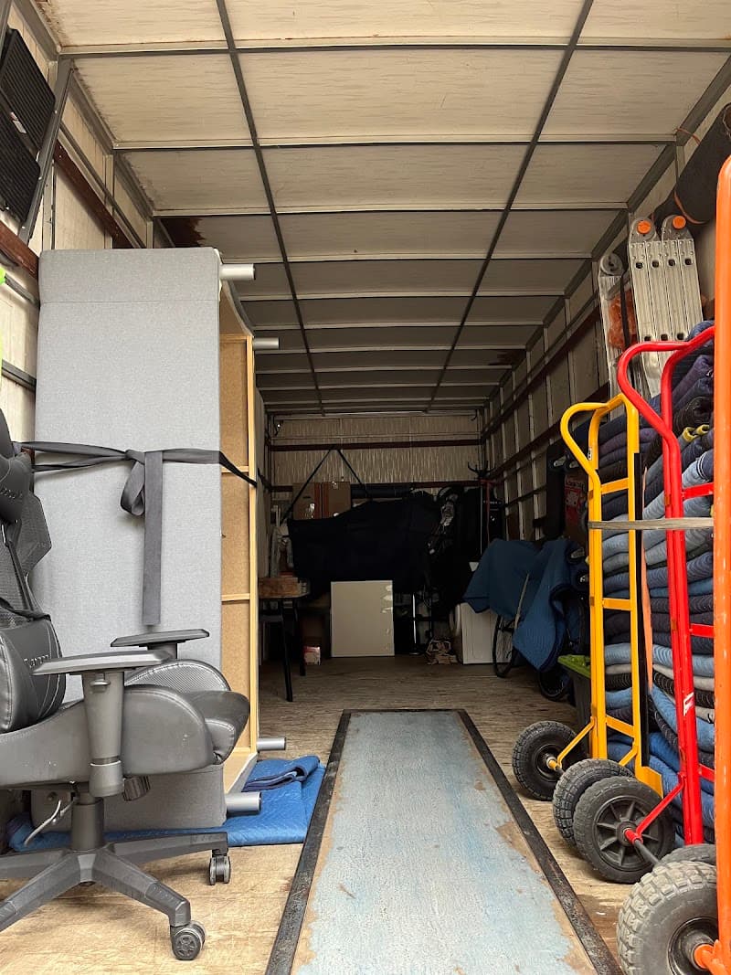 Experts Movers removalist work in Mile End