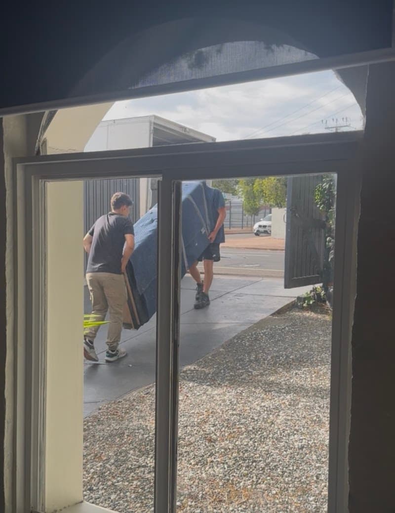 Experts Movers removalist work in Mile End