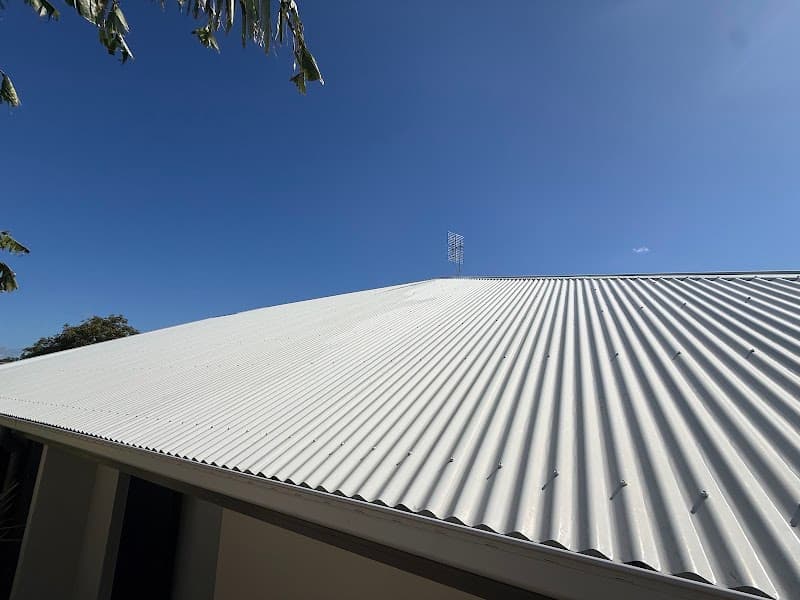 Exterior Clean QLD | Pressure Cleaning | House Washing | Solar Panel Maintenance gutter cleaning work in Pelican Waters